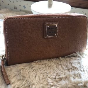 Dooney and Bourke Brown Leather Zipper Wallet